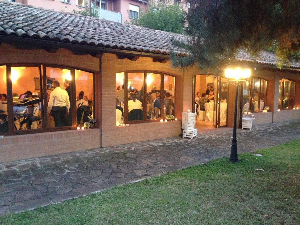 Hotel San Francesco Будрио Екстериор снимка